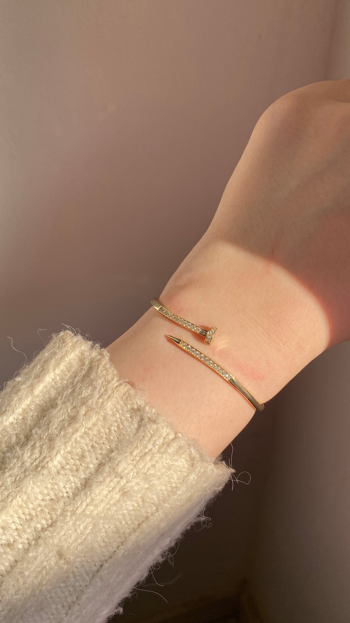 Shiny nail bangle