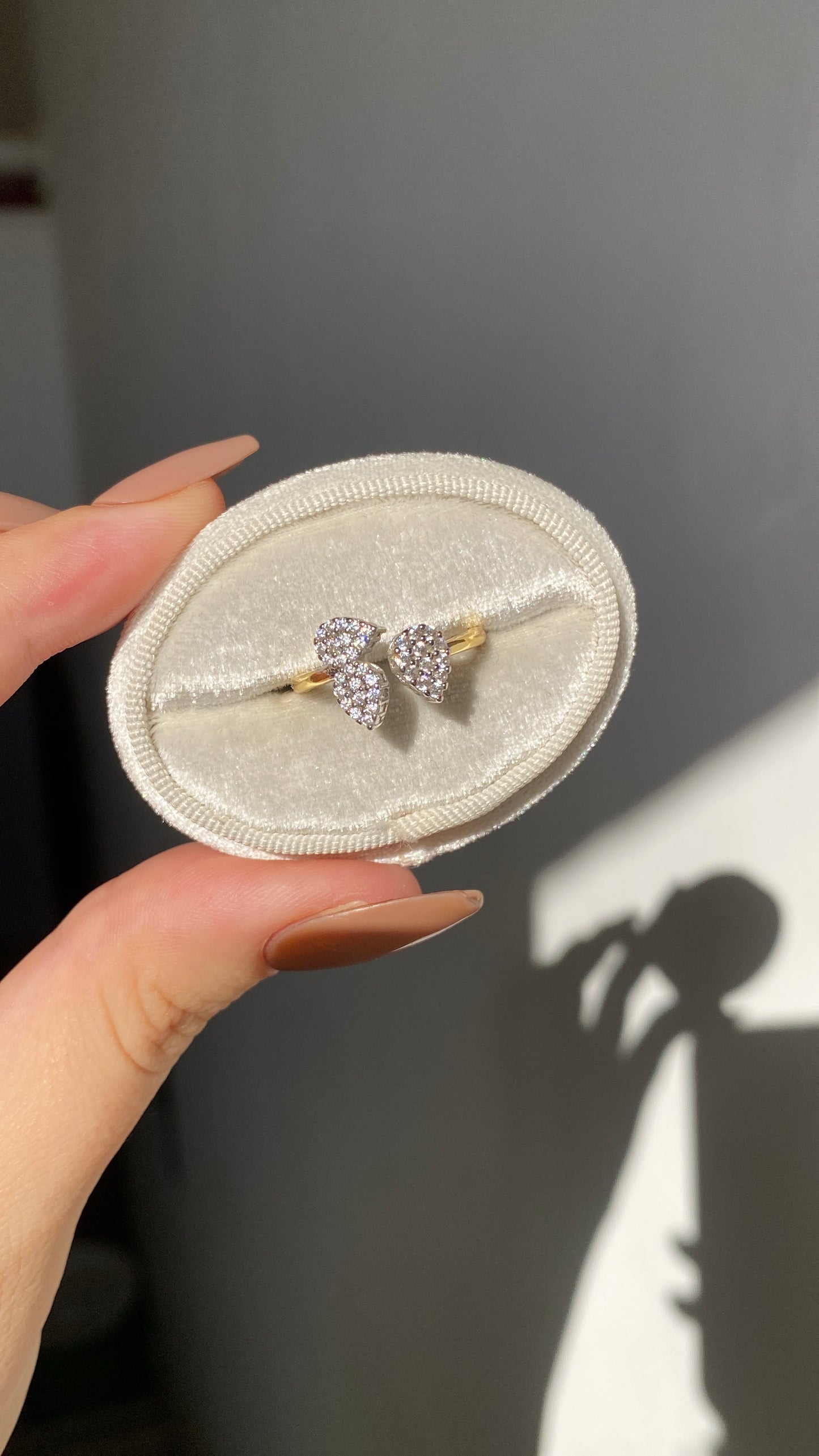 Triple stone ring