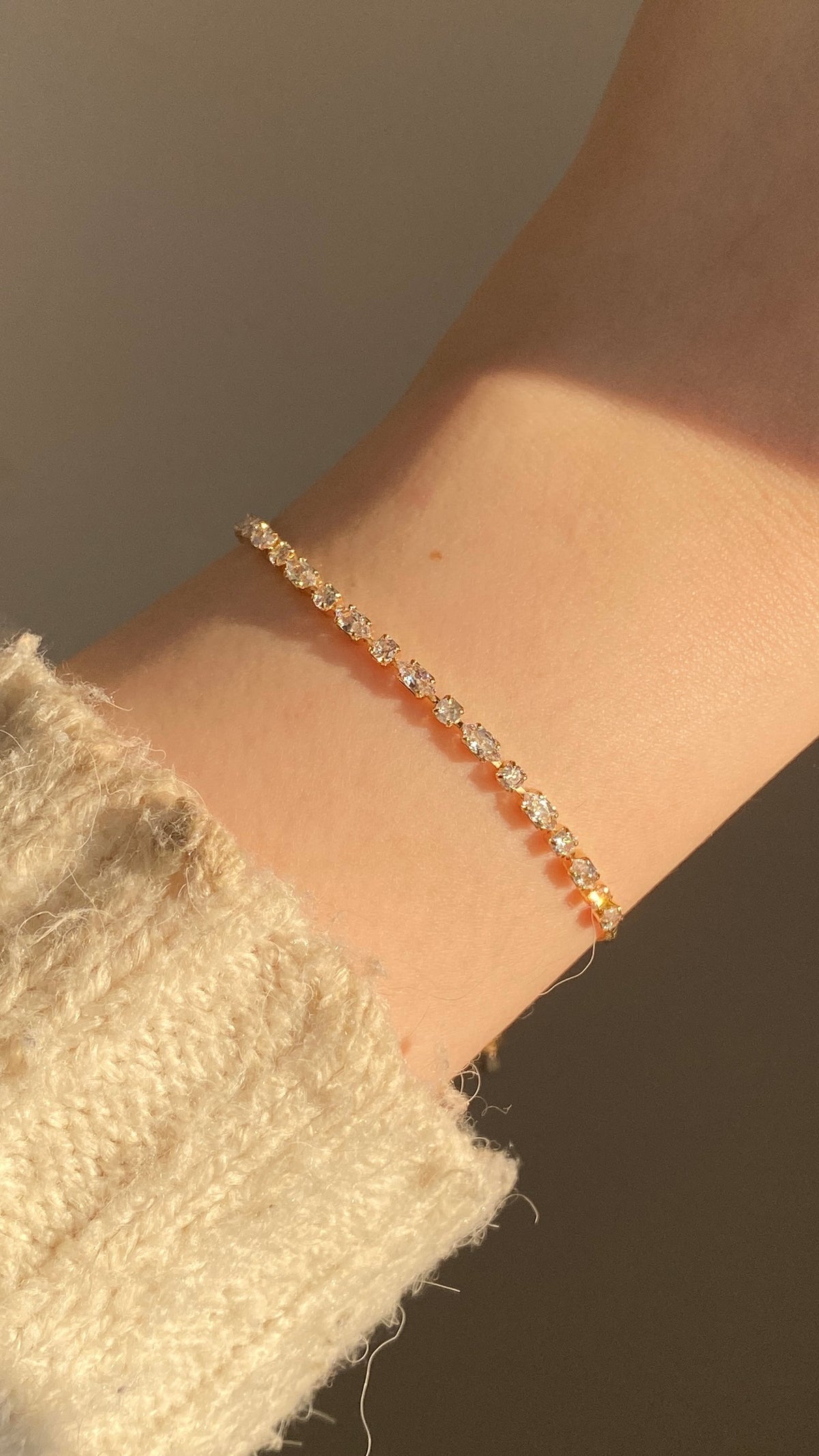 Mixed stones tennis bracelet