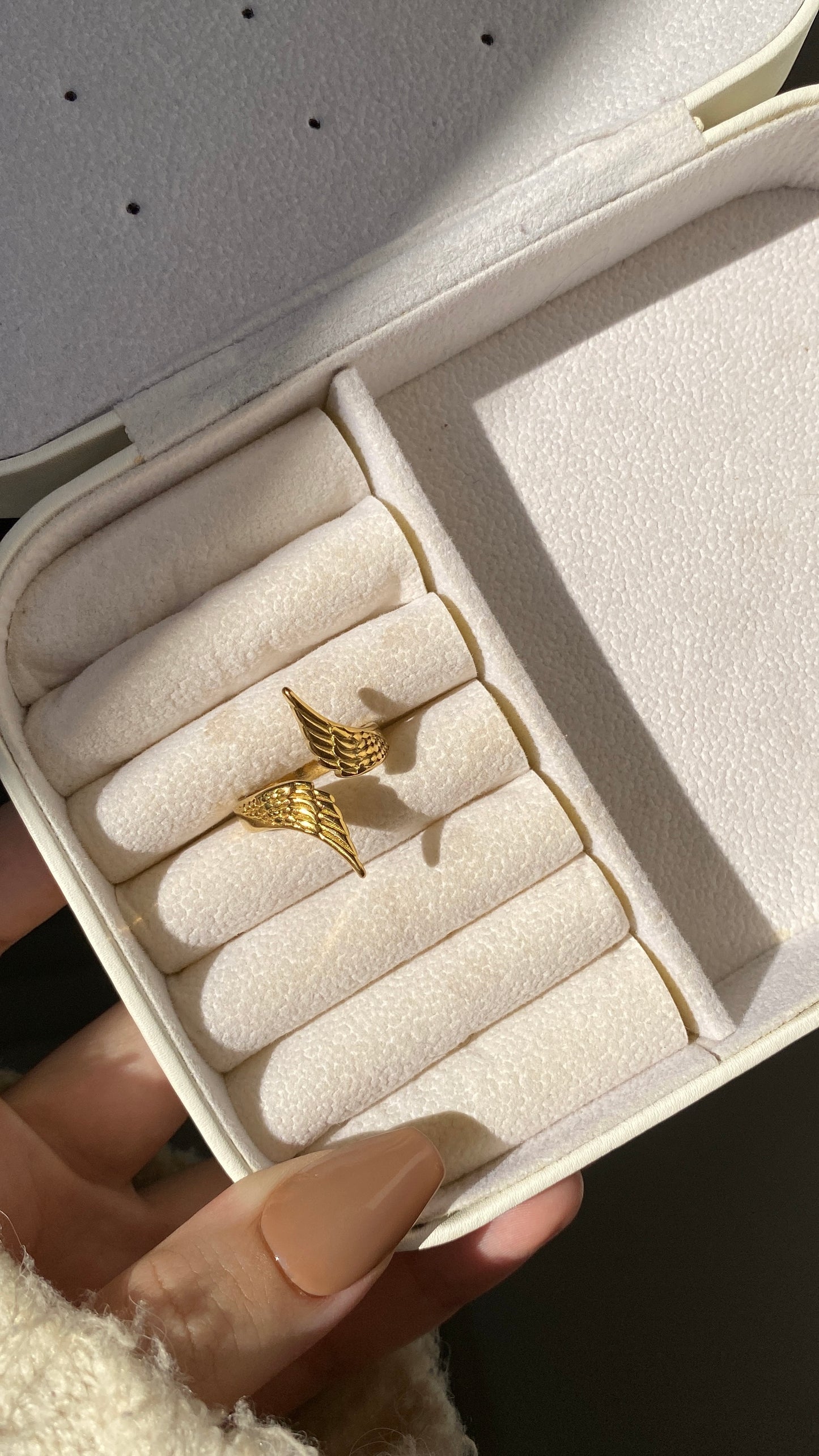 Wing ring