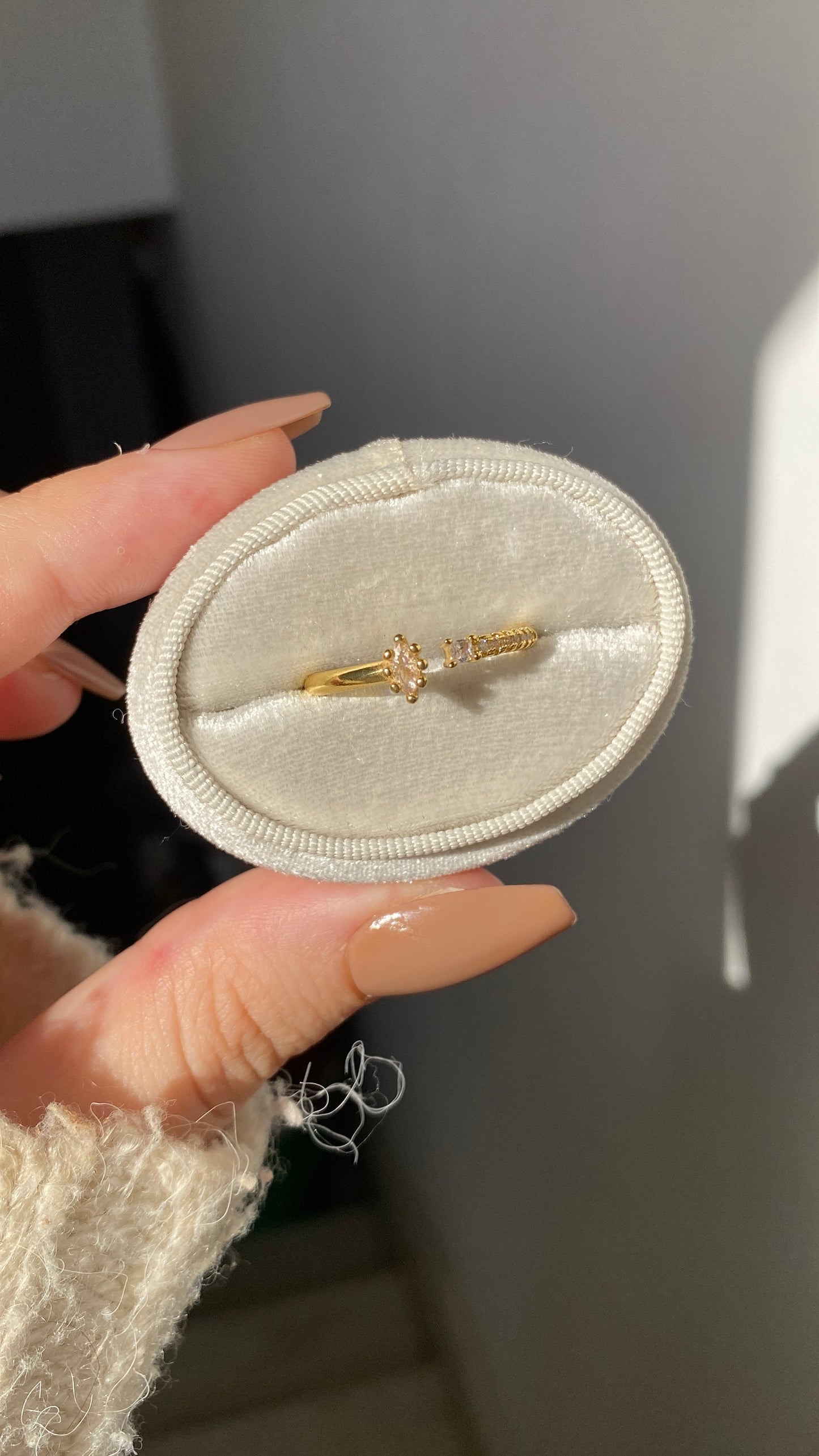 Double stone ring