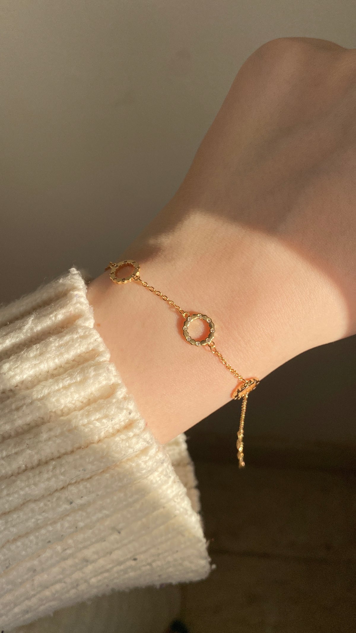 Three circles bracelet