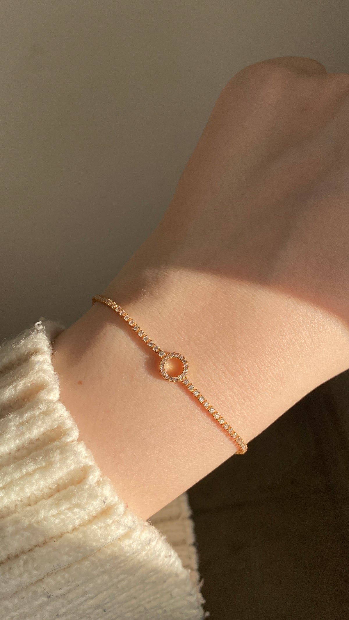 Hollow tennis bracelet