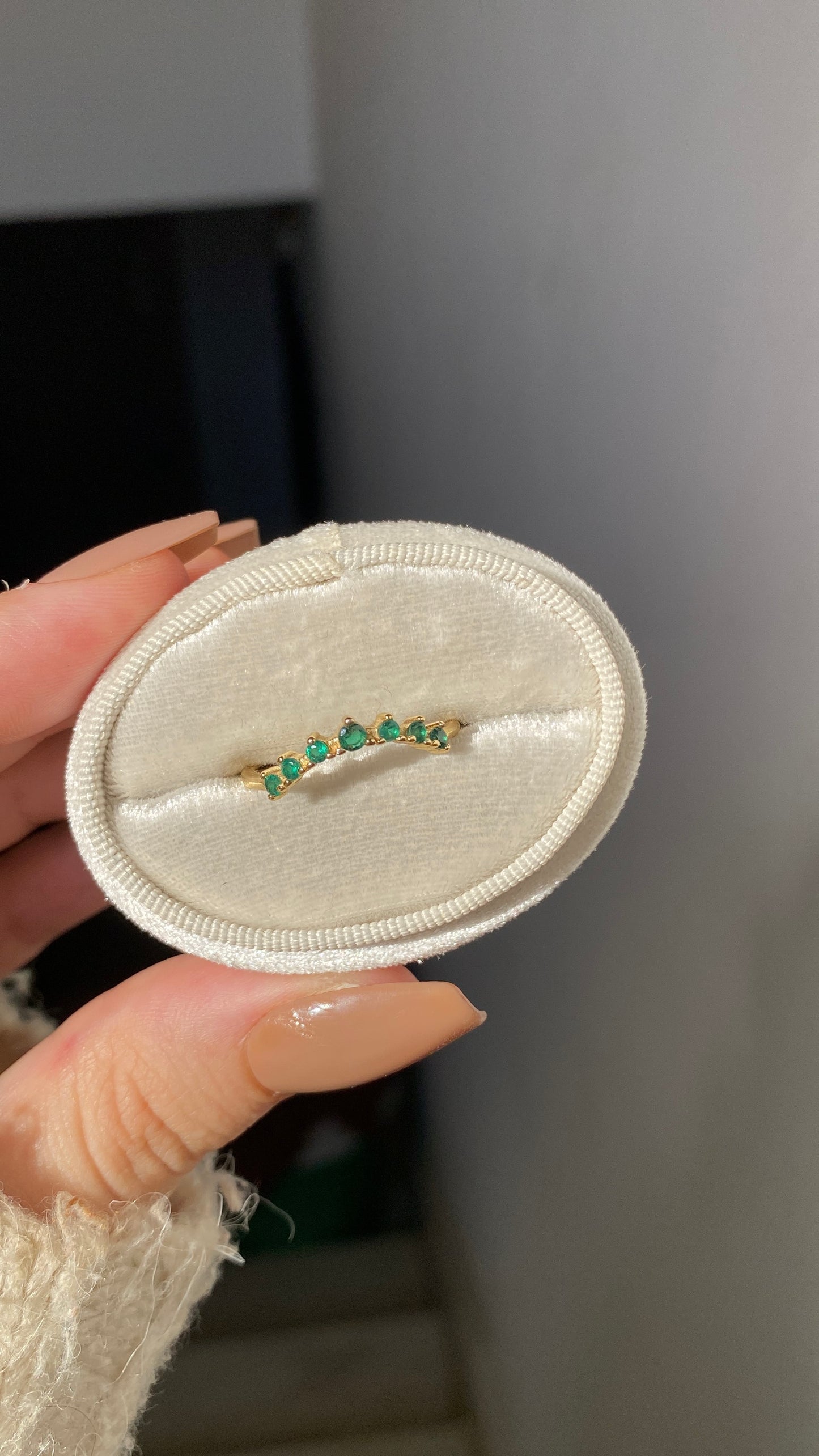 Emerald crown ring