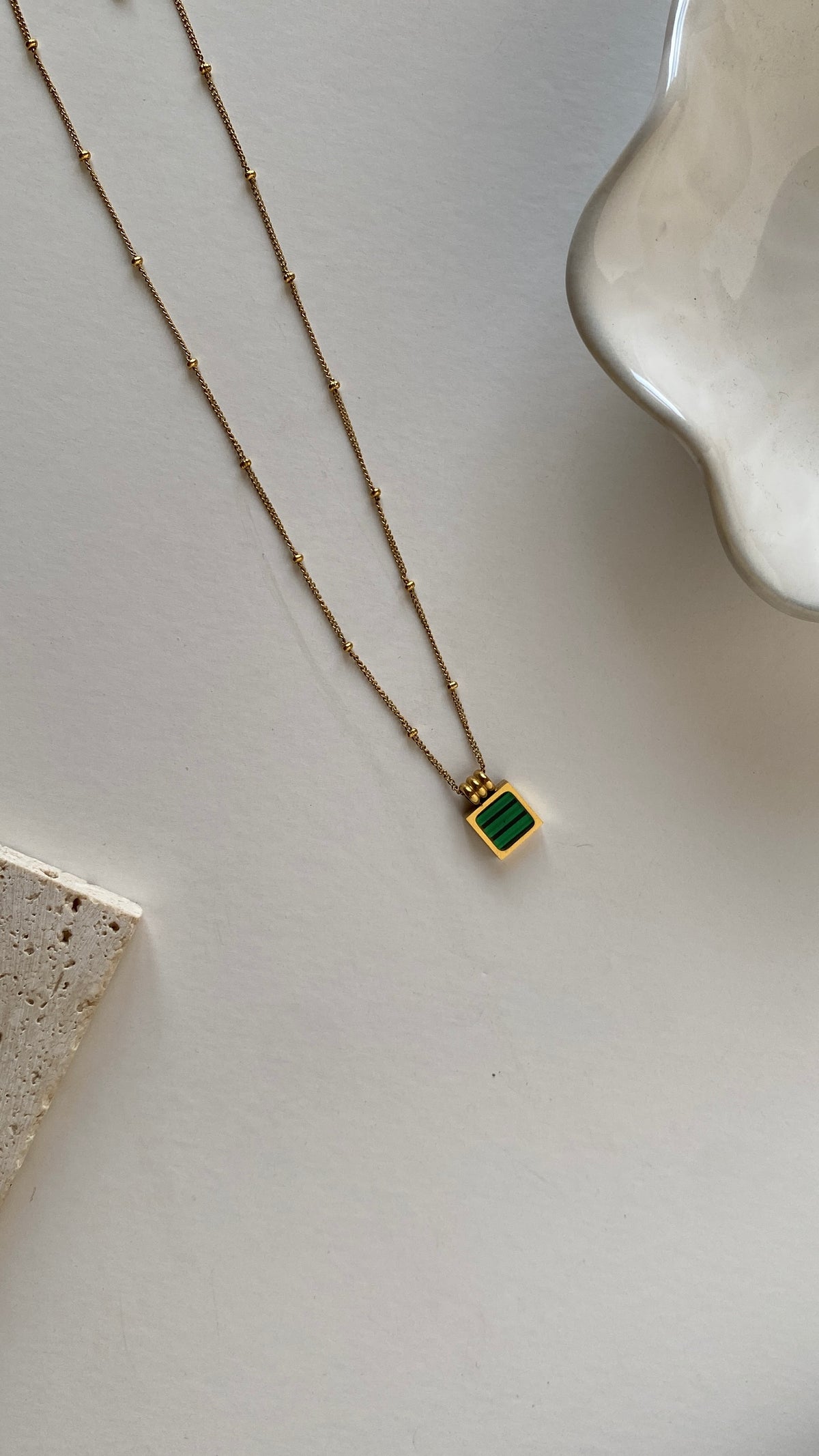 Emerald square necklace