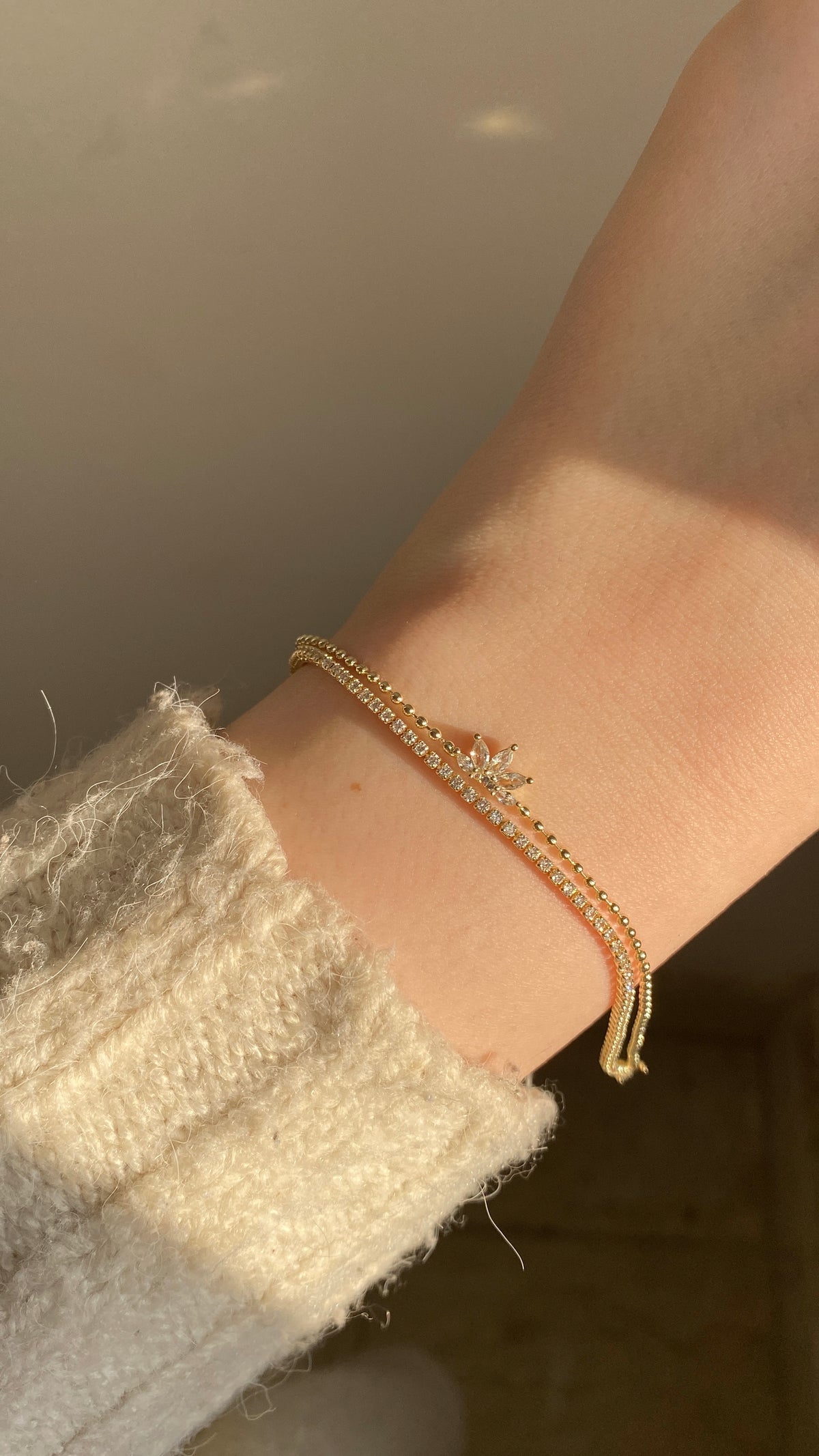 Leaf layered bracelet