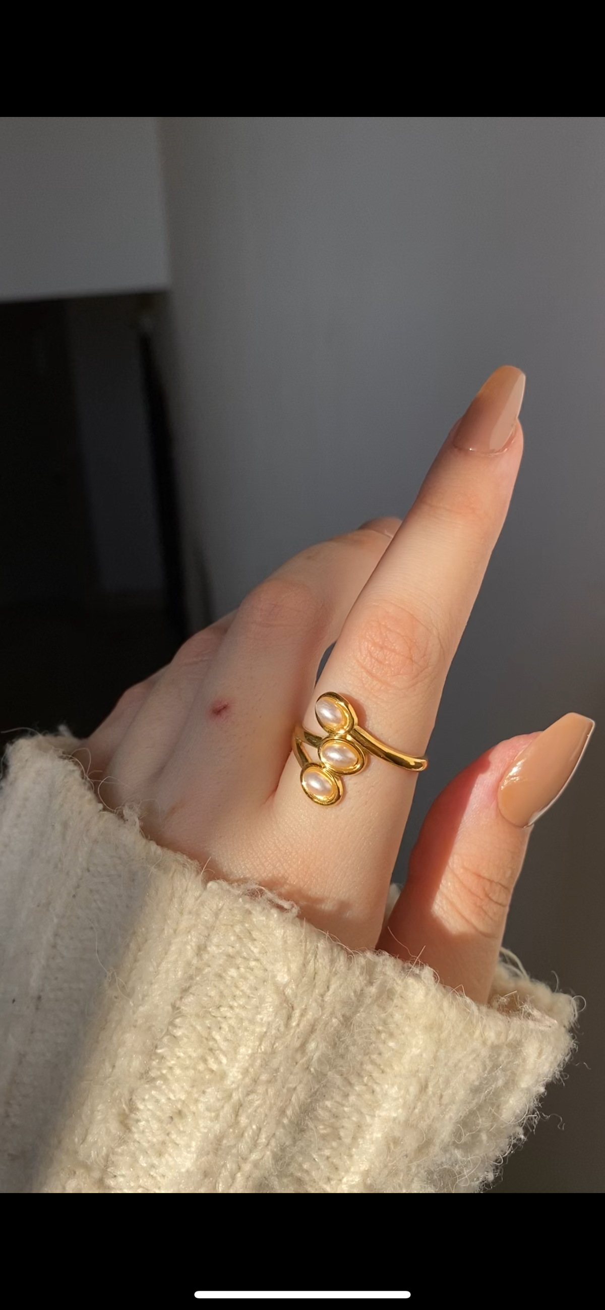 Three pearls ring