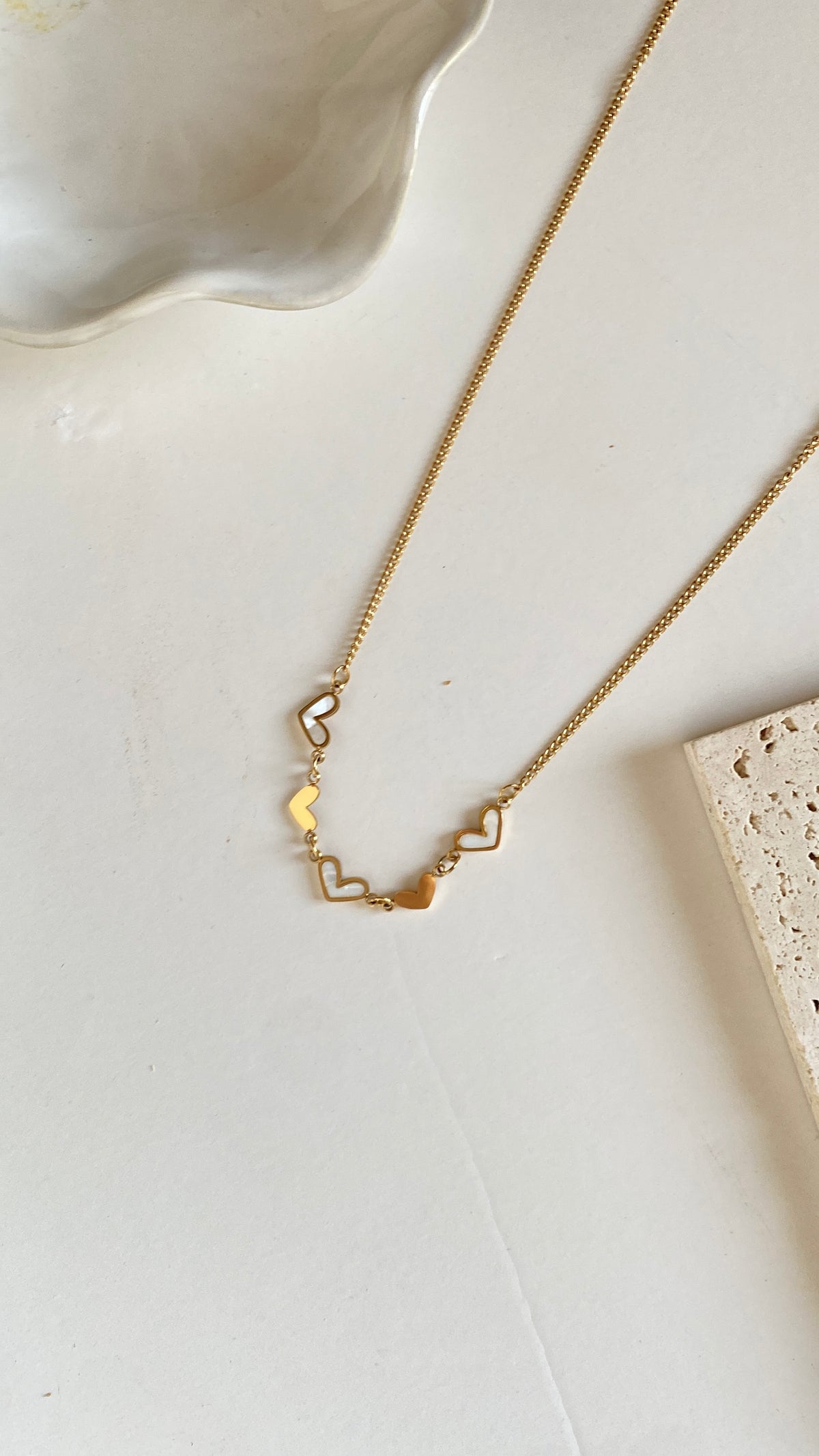 White hearts necklace