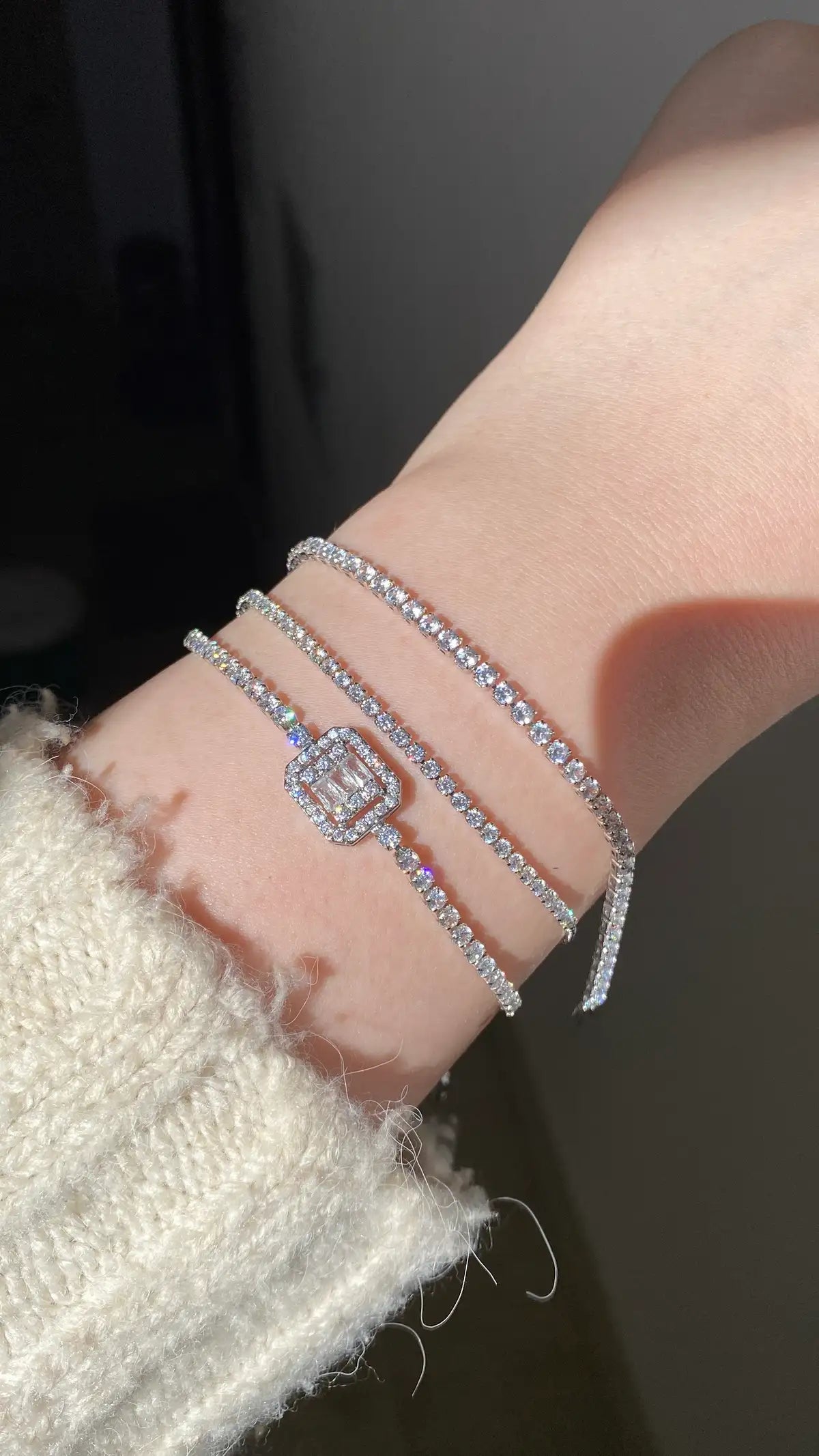 Tennis bracelet