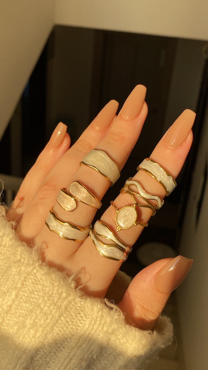 White enamel rings