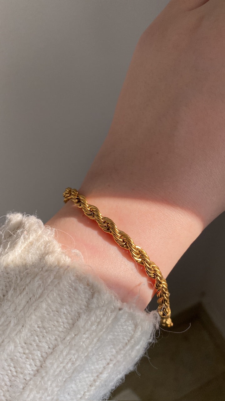 Thick rope braclet