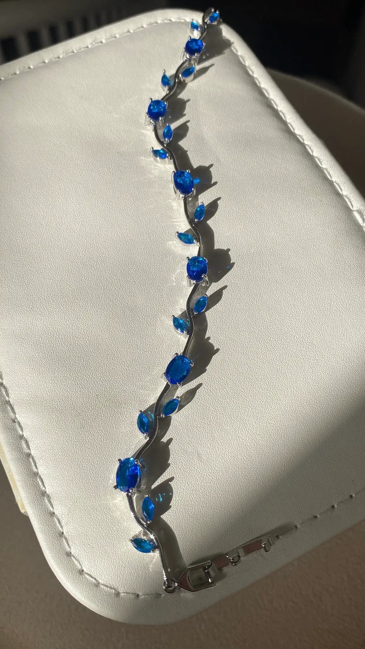 Limited edition blue tulip bracelet (silver)