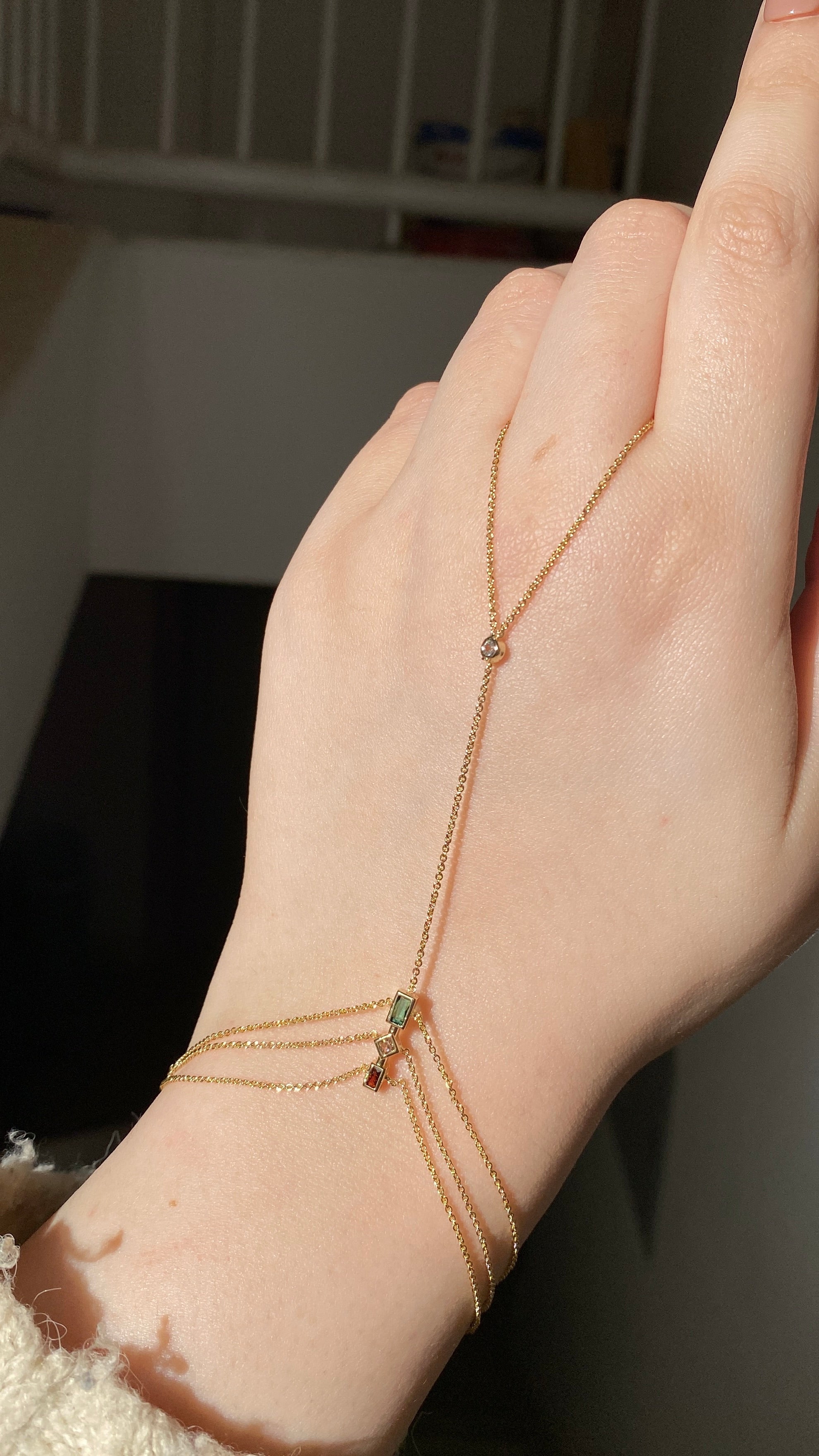 Shiny handchain
