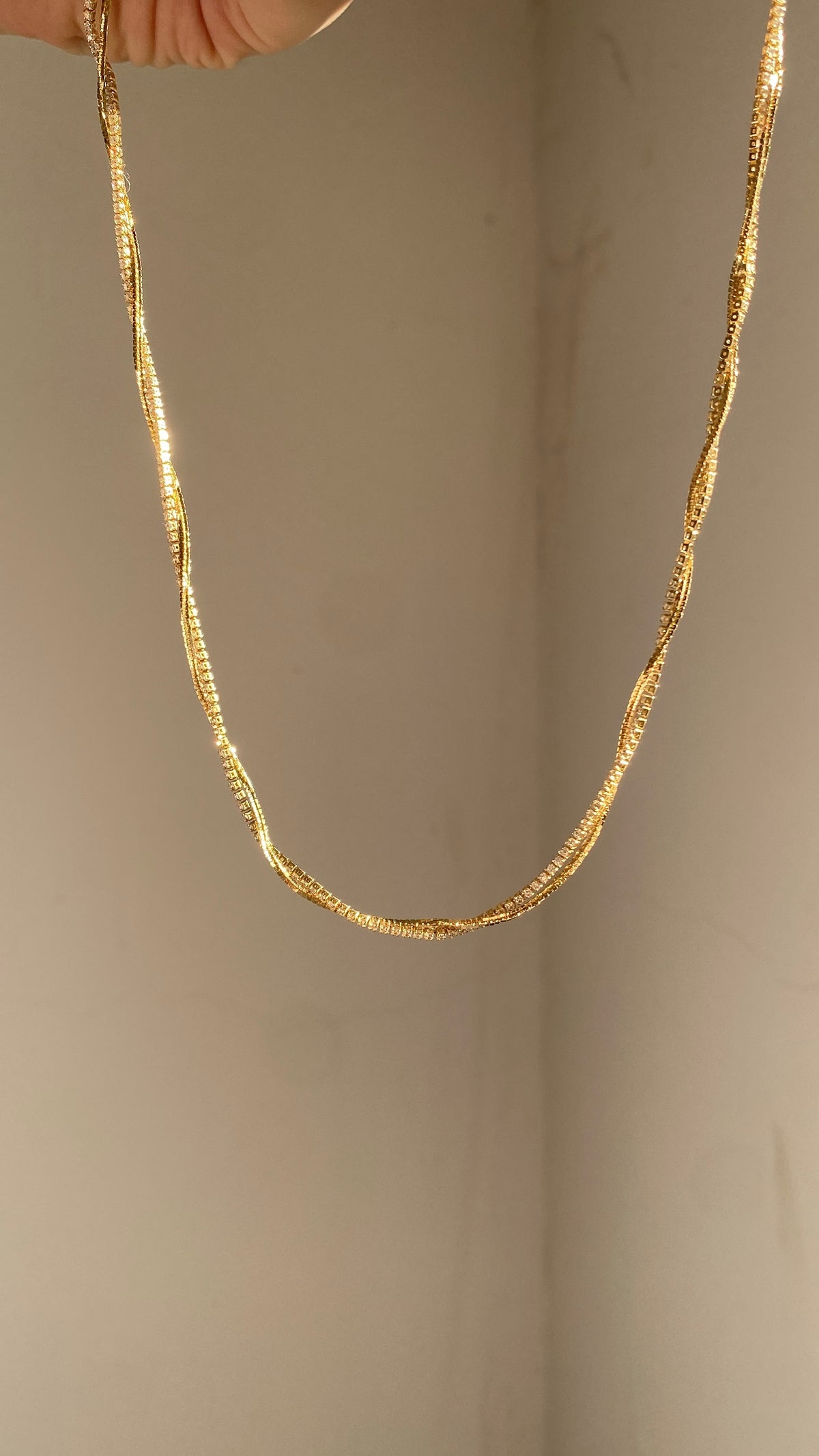 Twisted tennis necklace