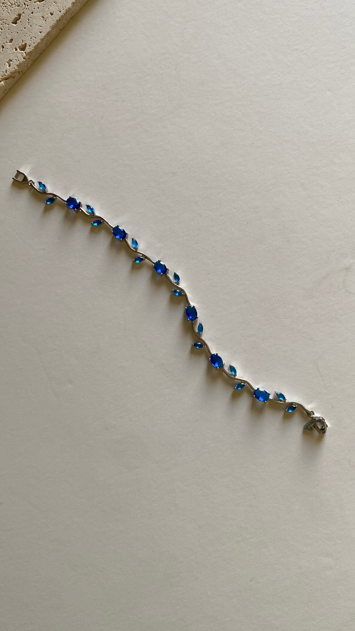 Blue tulip bracelet