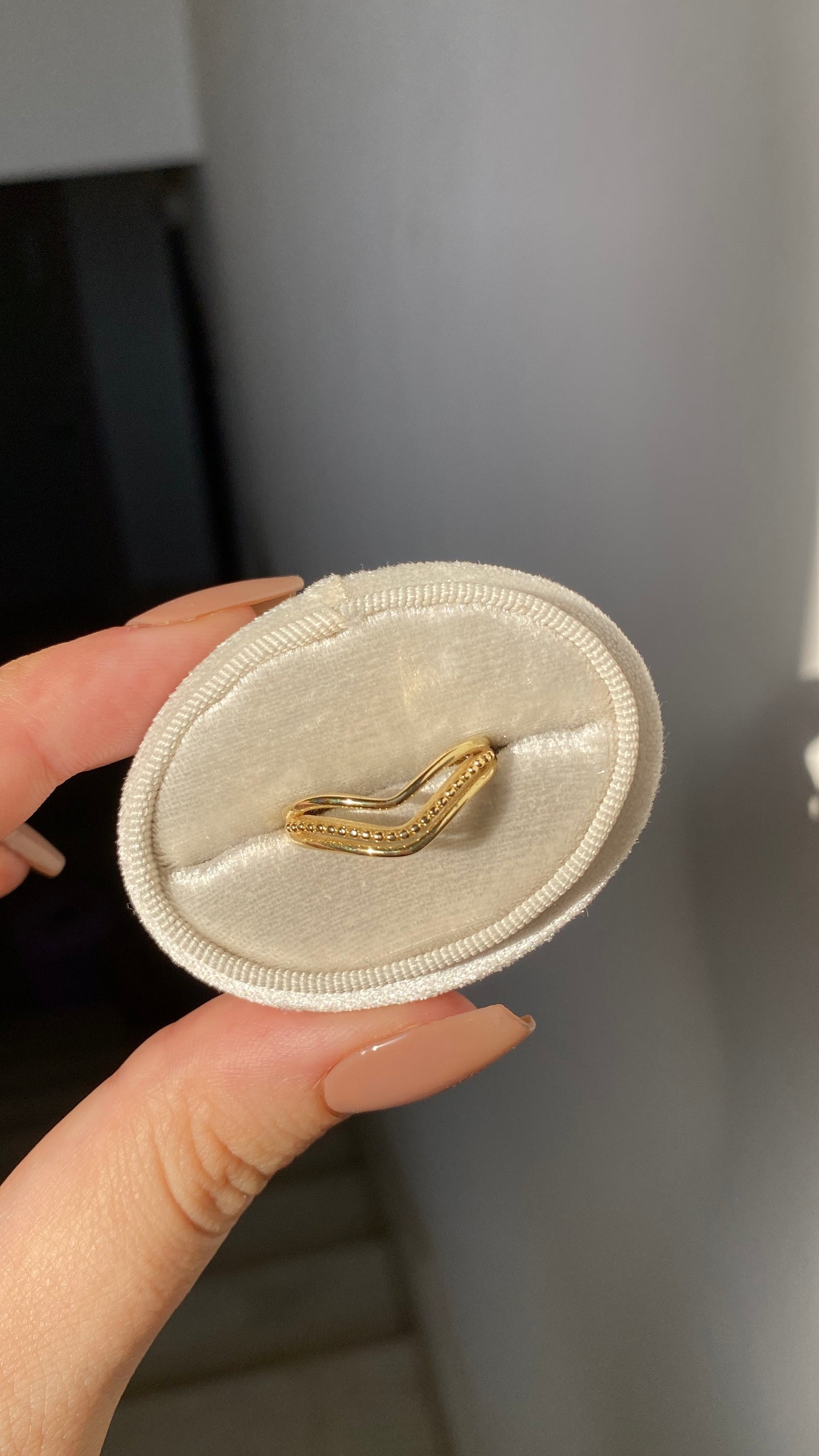 Three lines ring