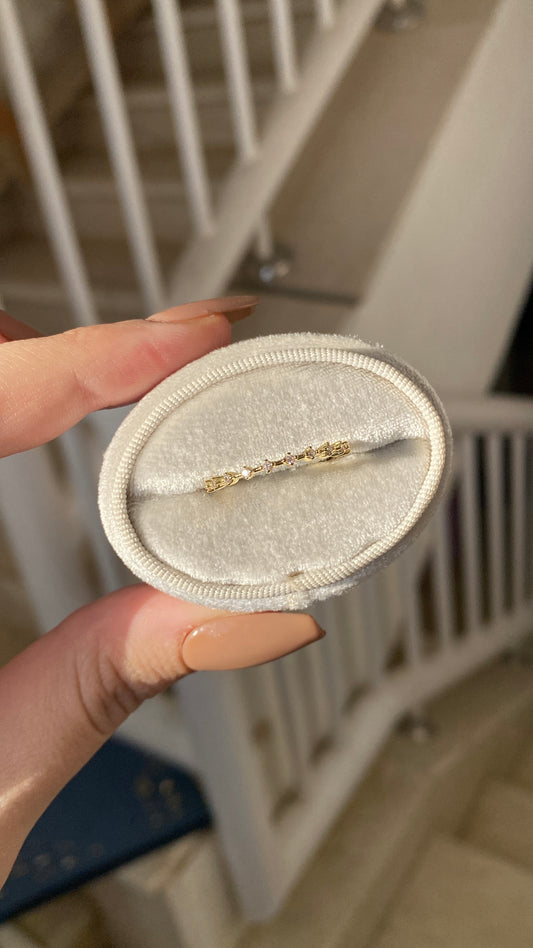Slim tennis ring