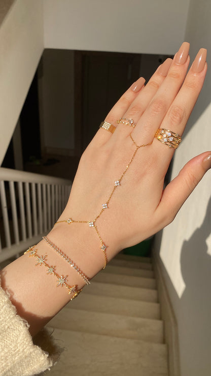 Petite stars handchain stack
