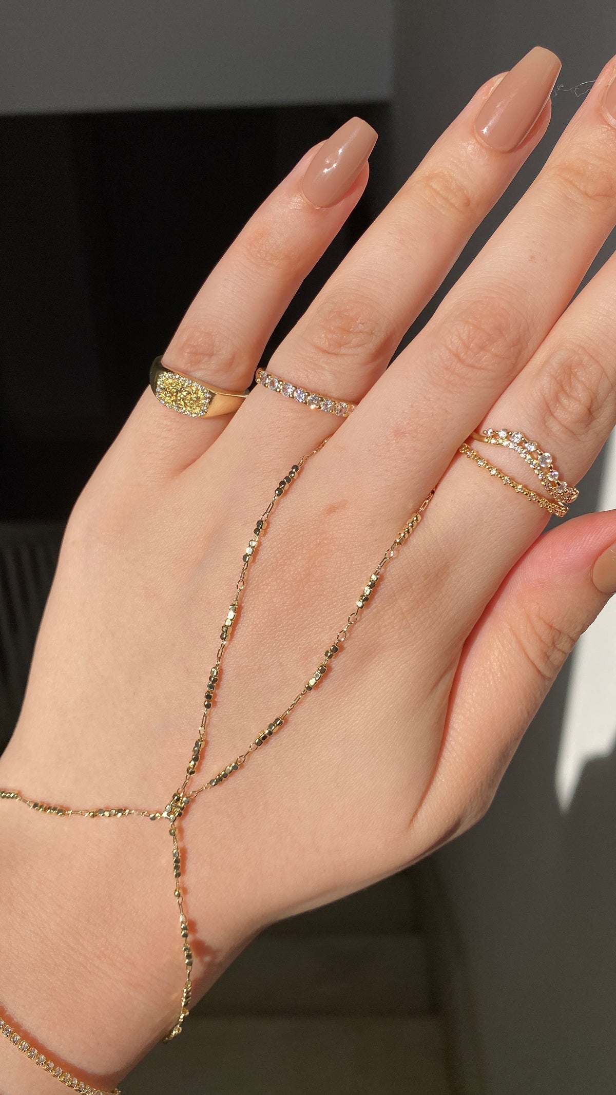 Handchain stack