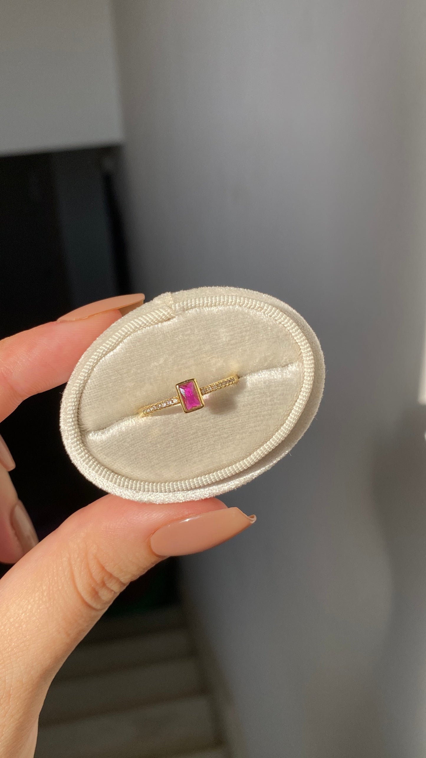 Rectangle stone ring