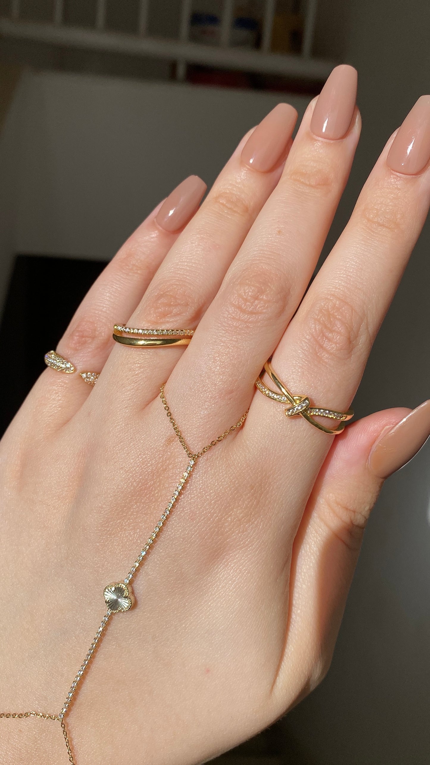 Vancleef handchain stacking