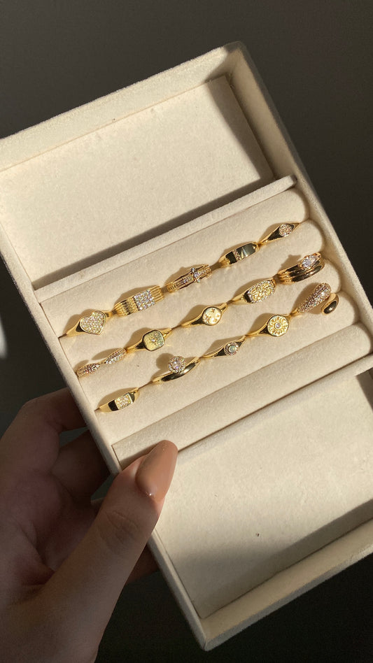 Pinky rings