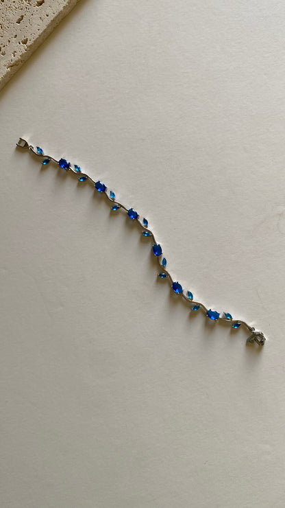 Blue tulip bracelet