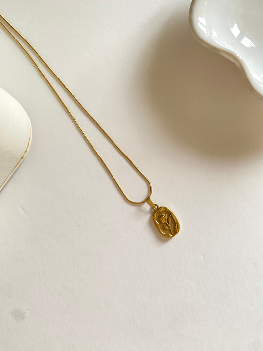 Golden flower necklace