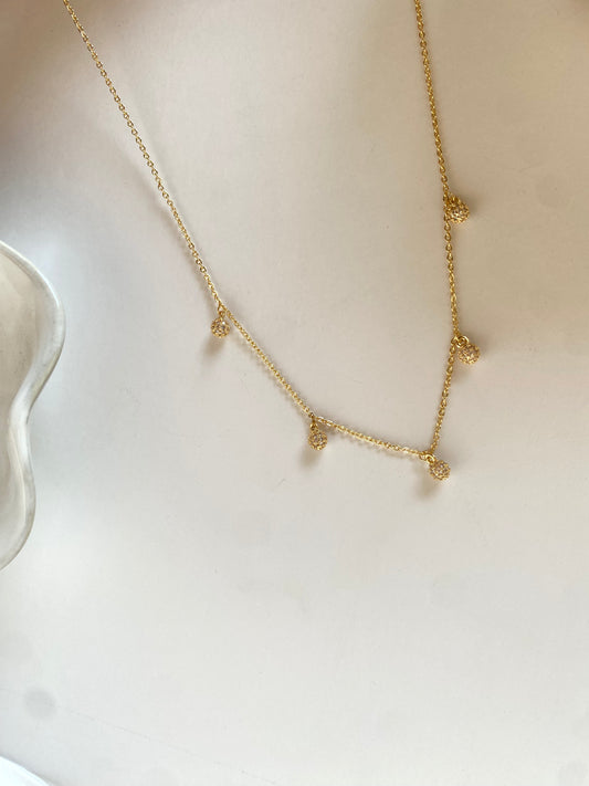 Golden ball necklace