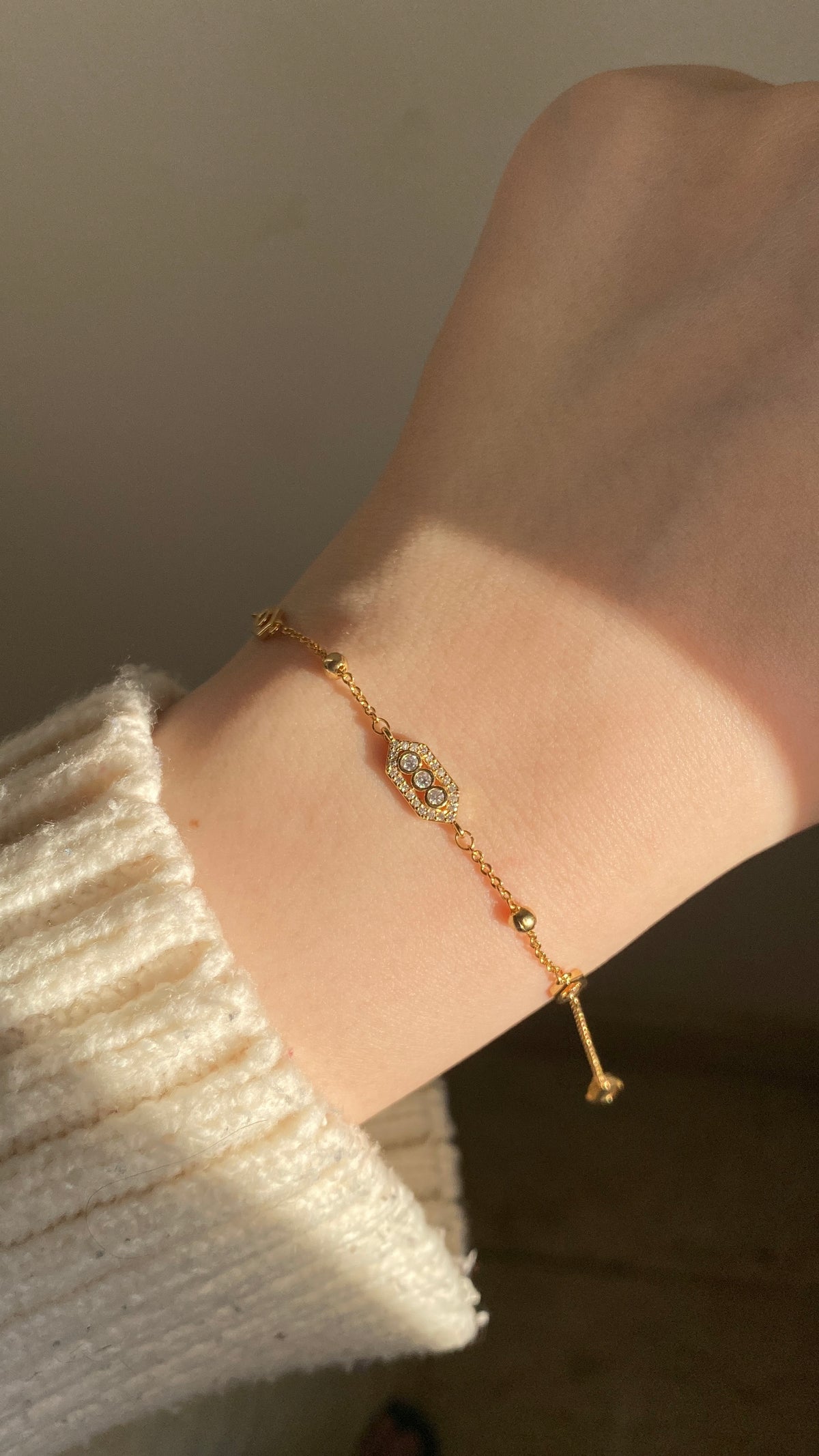 Move bracelet