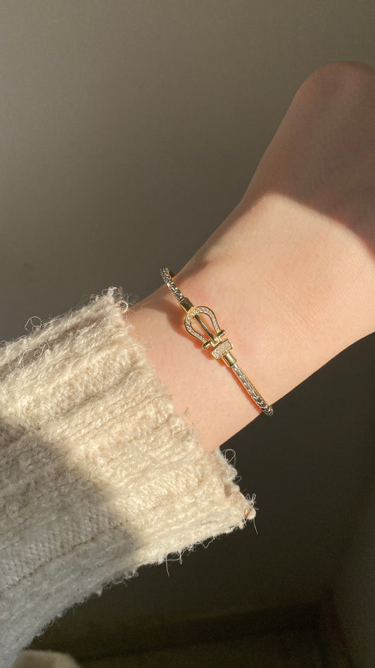 Lock bangle