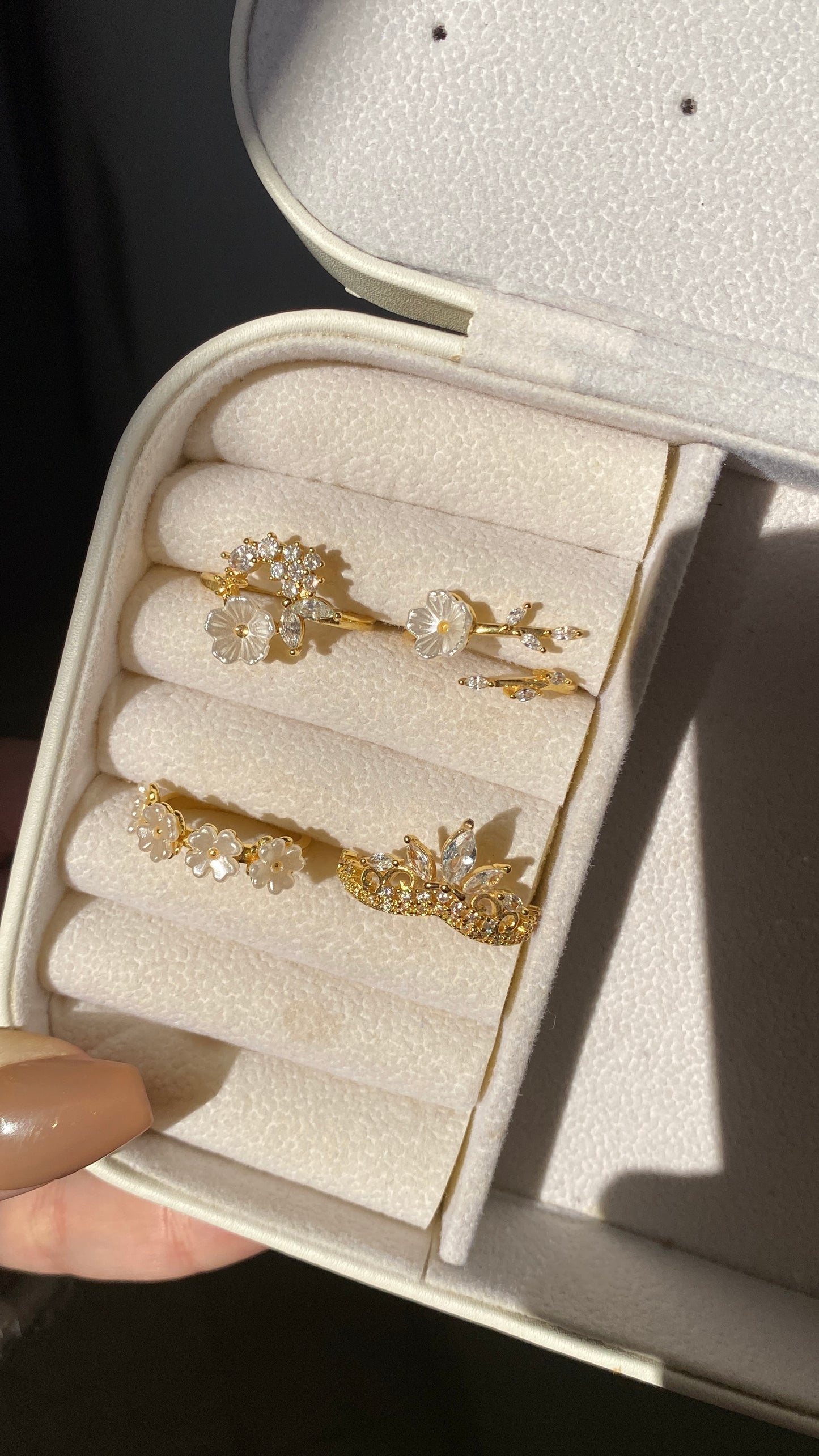 Gold flower rings