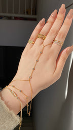 Celestial handchain stack