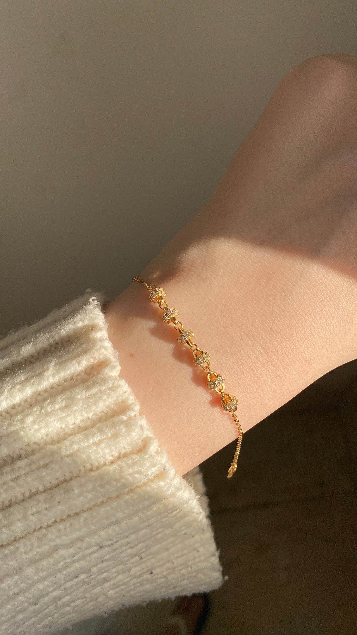 Petite balls bracelet