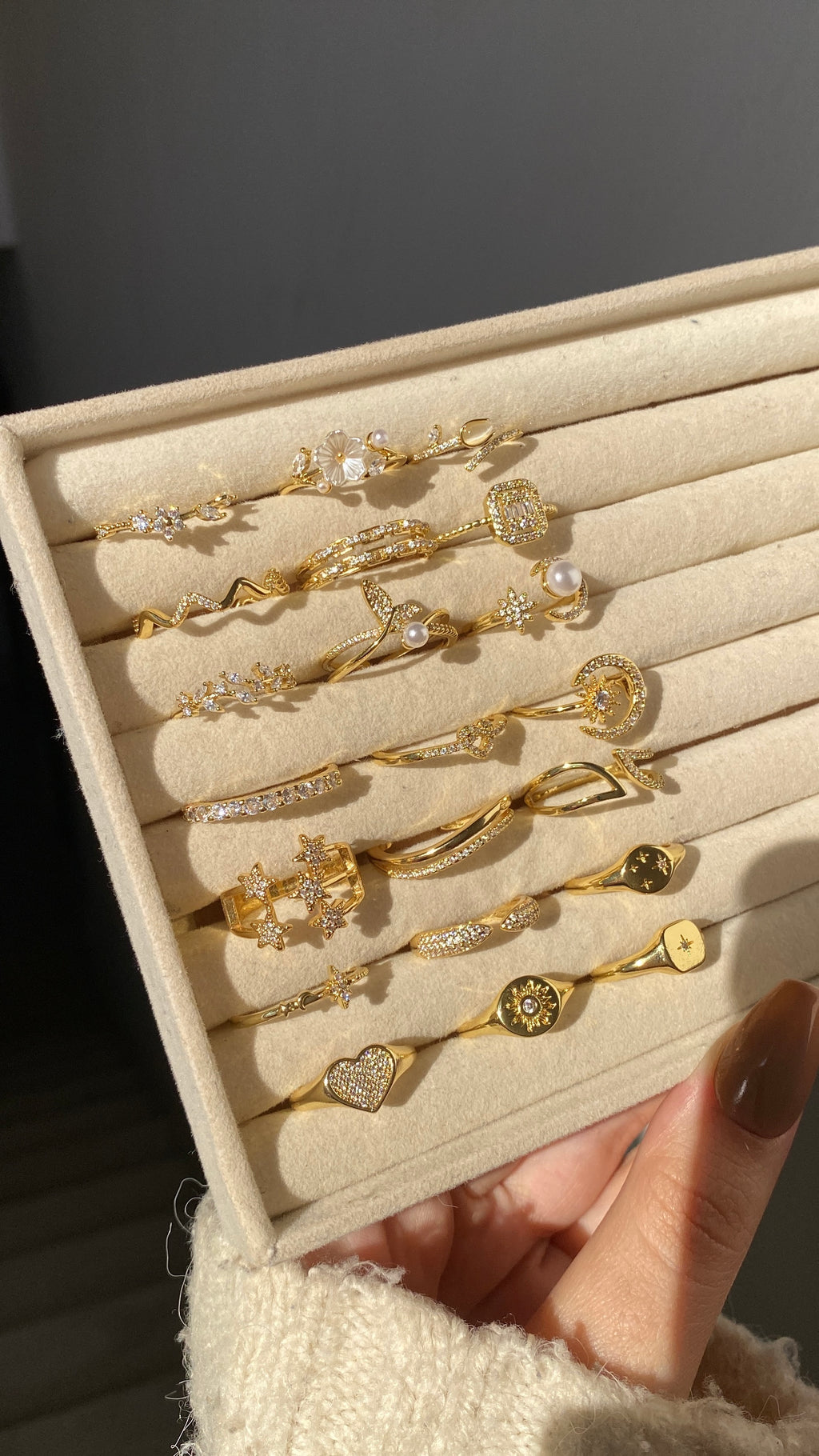 Flower and heart rings