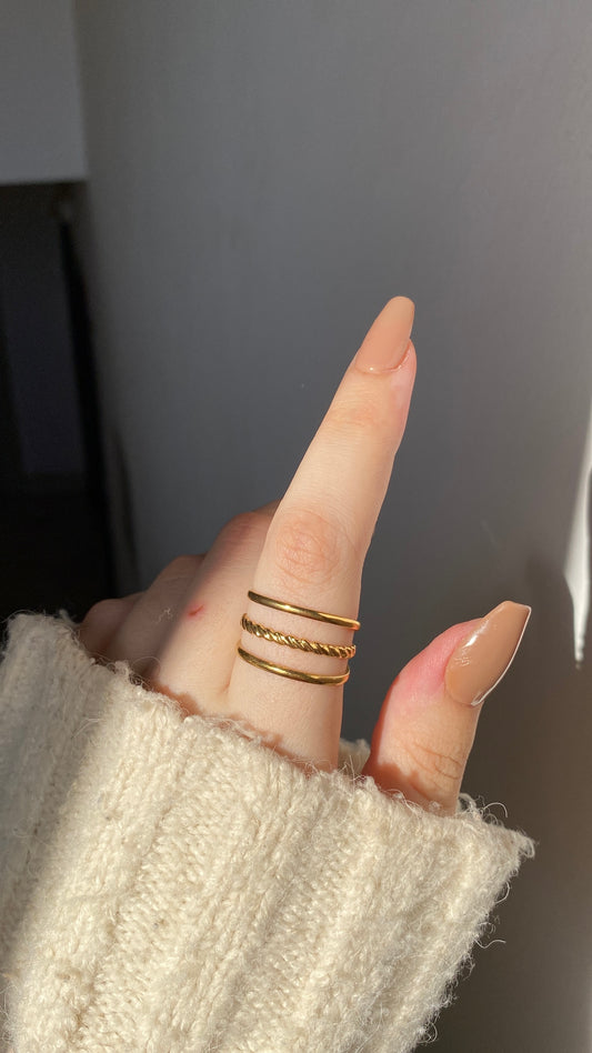 Three lines ring