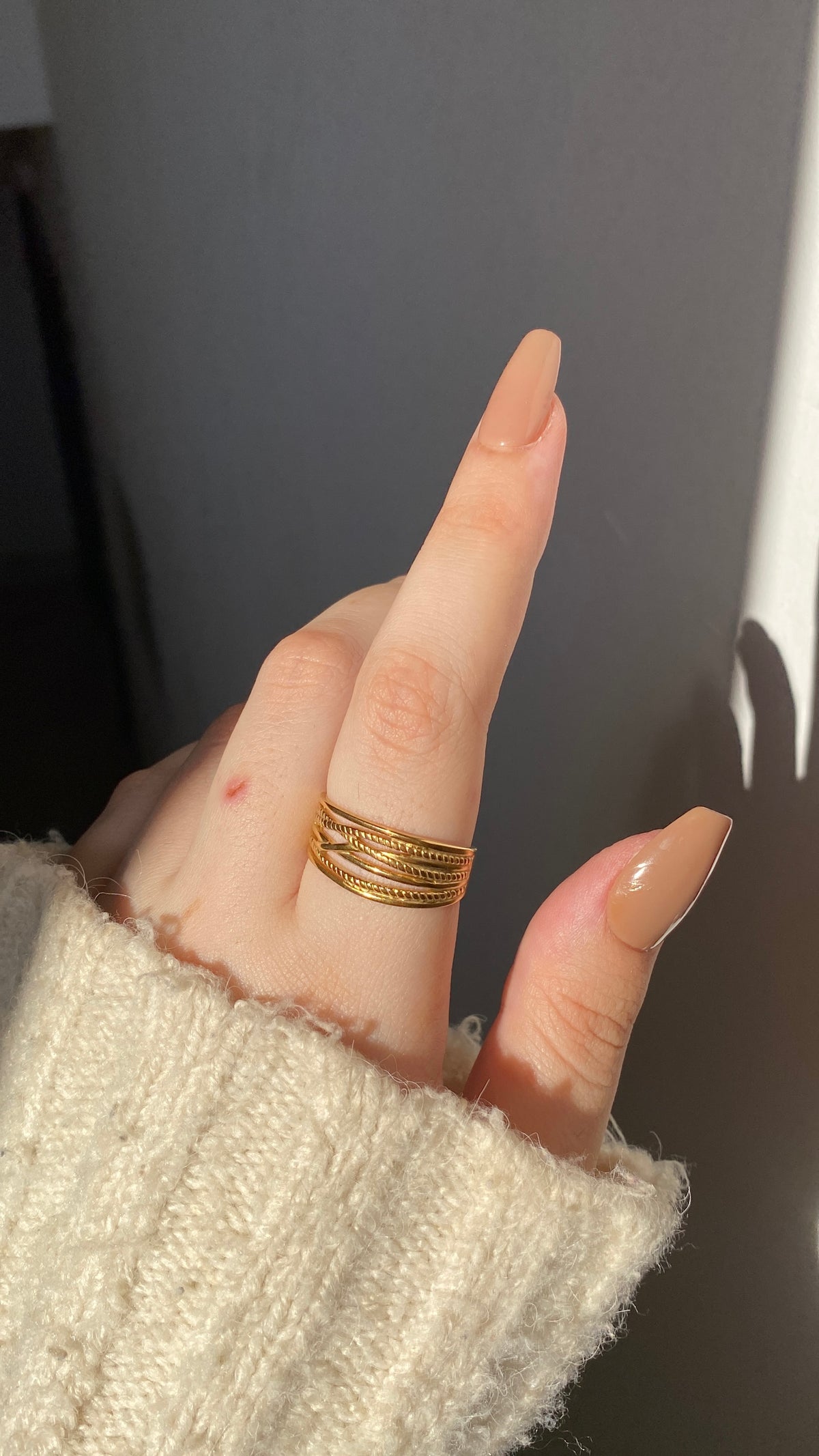 Linear ring