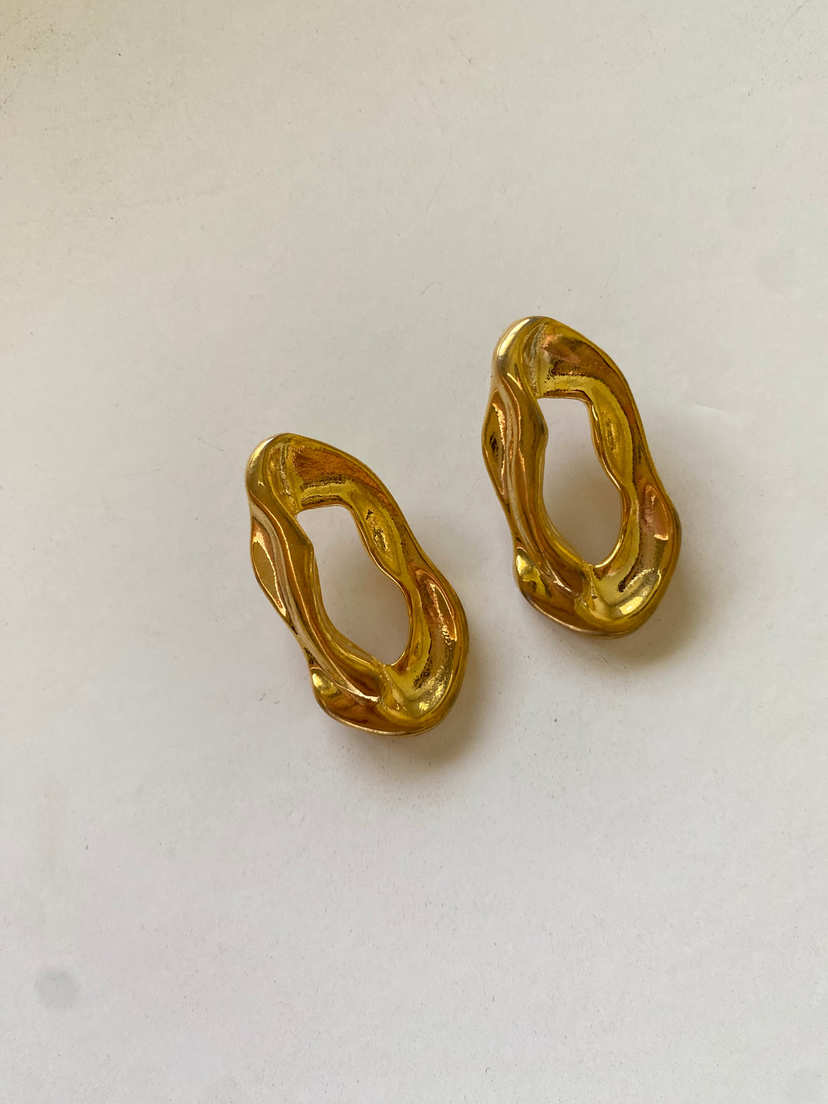 Hollow earrings