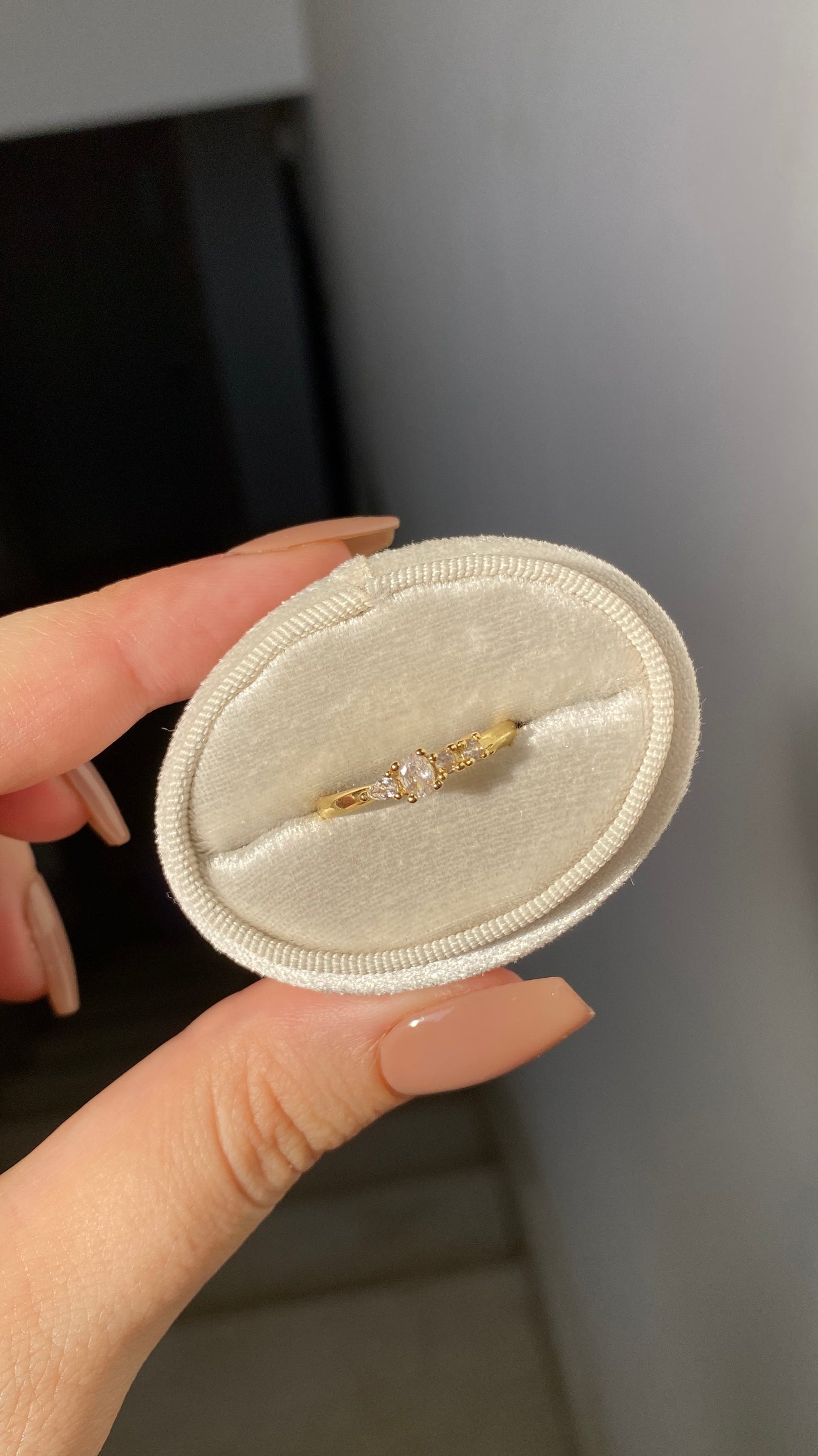 Half tennis ring