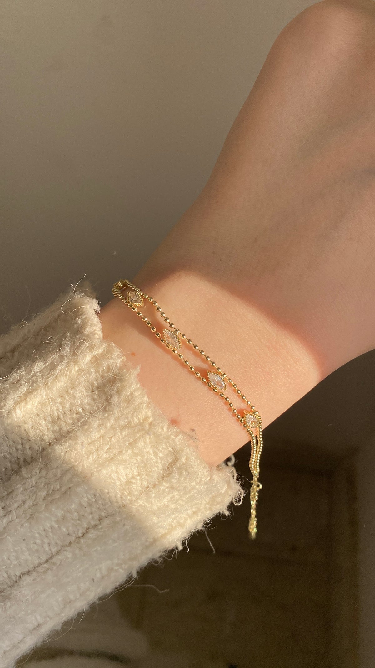 Oval stones bracelet