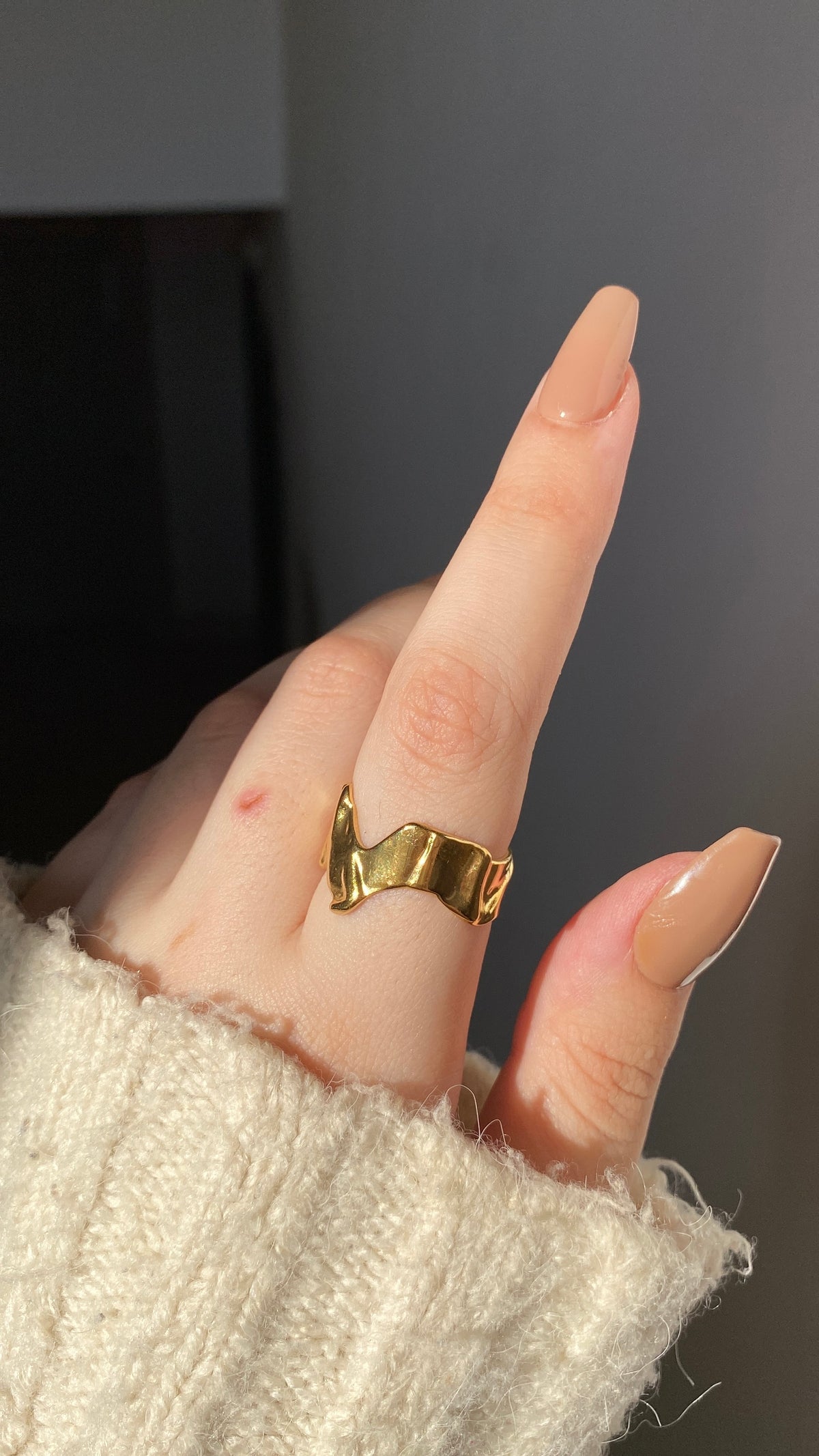 Zigzag ring