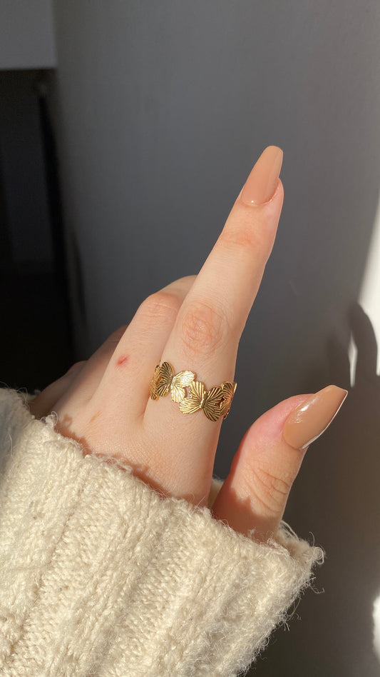 Butterfly ring