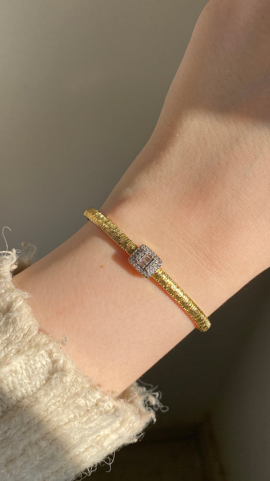 Baguette stone bangle