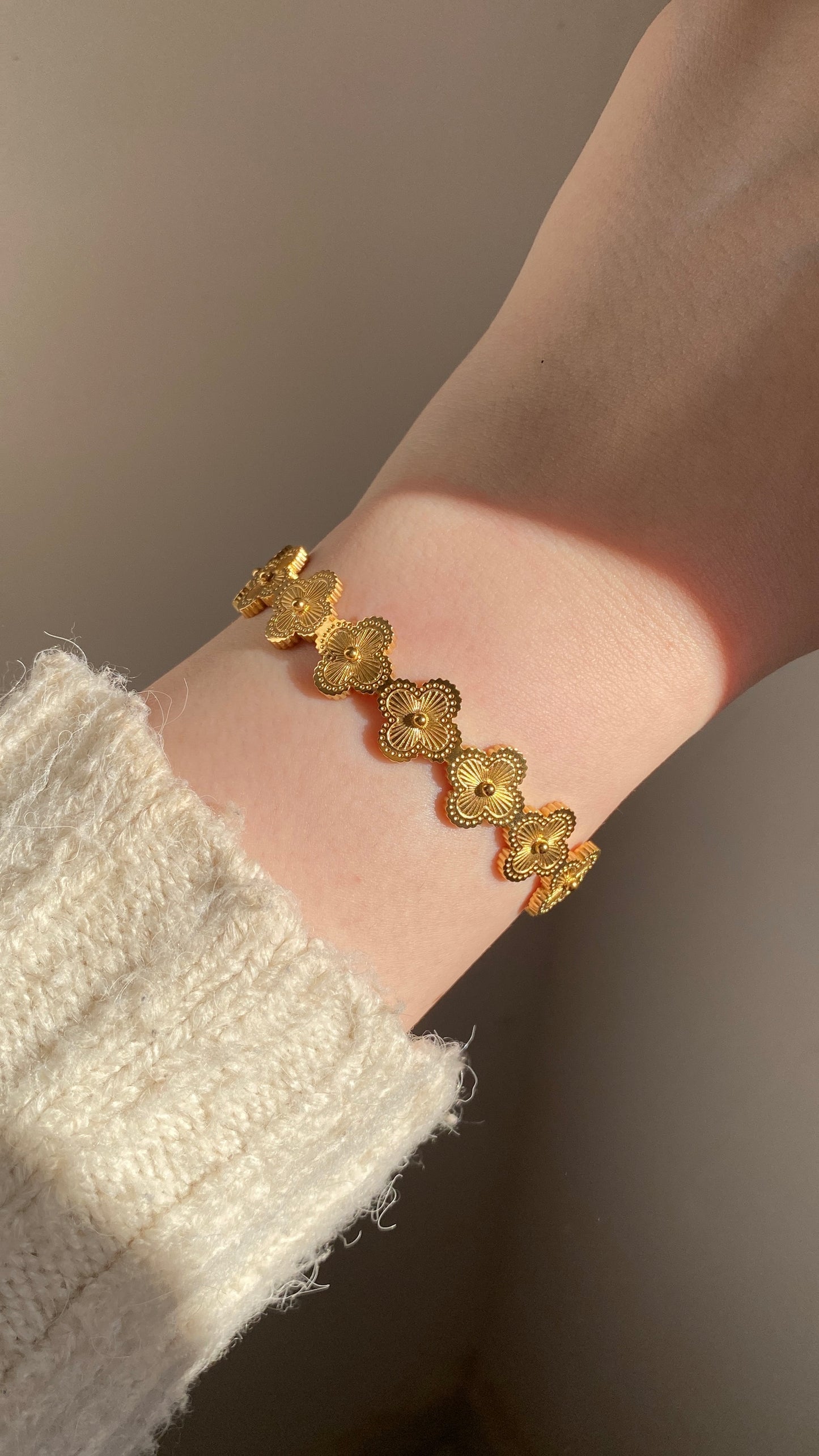 Vankleef bangle