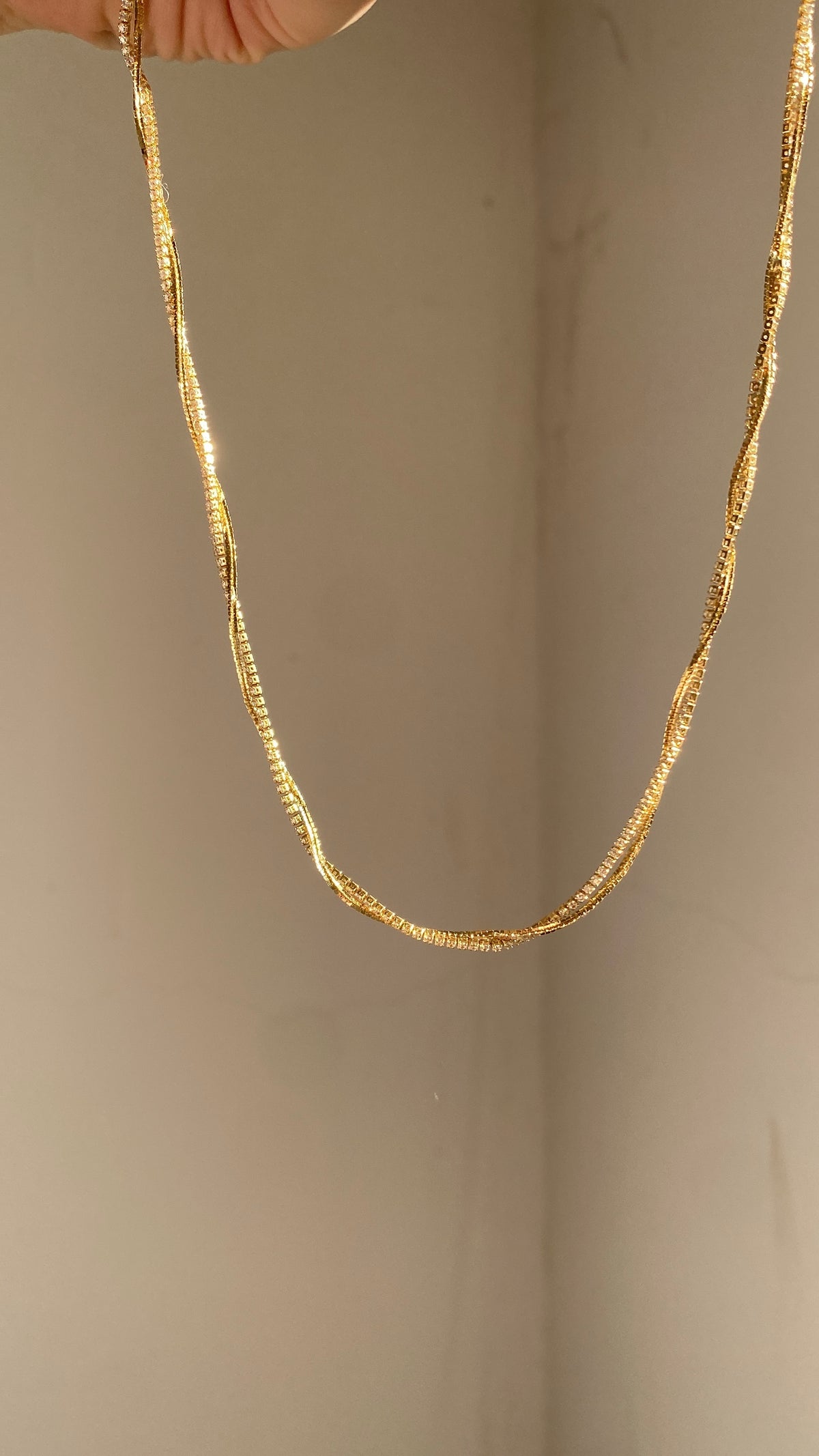 Twisted tennis necklace