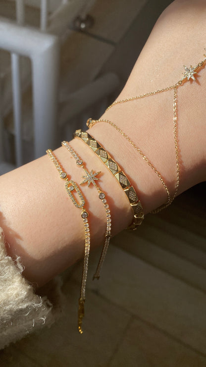 Four stars handchain stacking