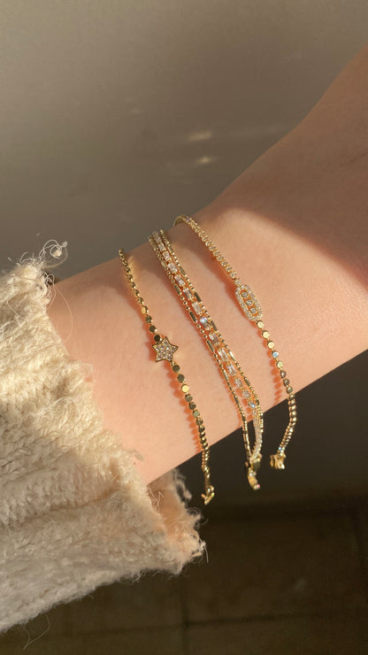 Move and star bracelets