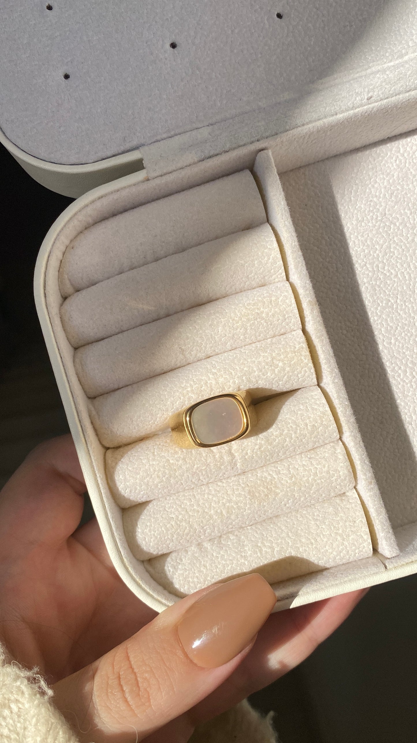 Square enamel ring