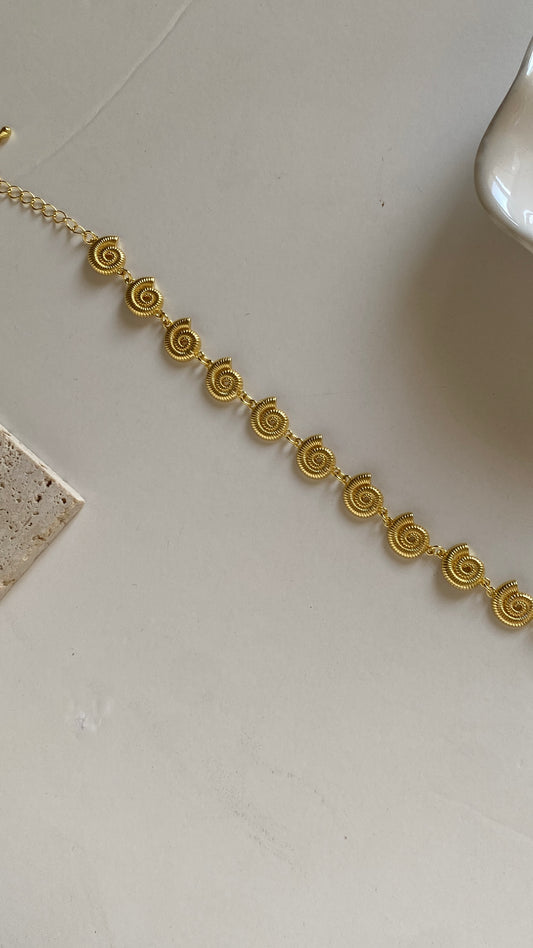 Snail bracelet