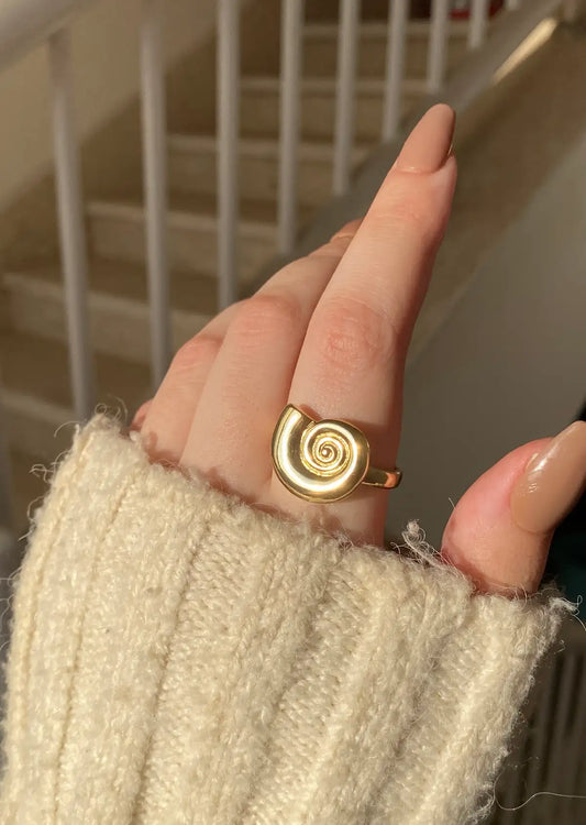 Snail ring